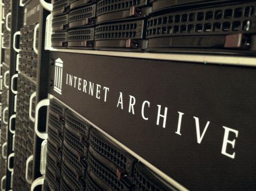 internet_archive_servers_0-520x388